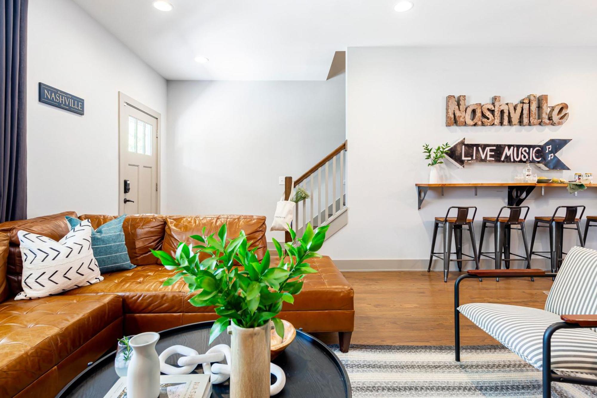 Waverly By Avantstay Nashville-Inspired Townhome W Luxury Kitchen Pool Table Esterno foto