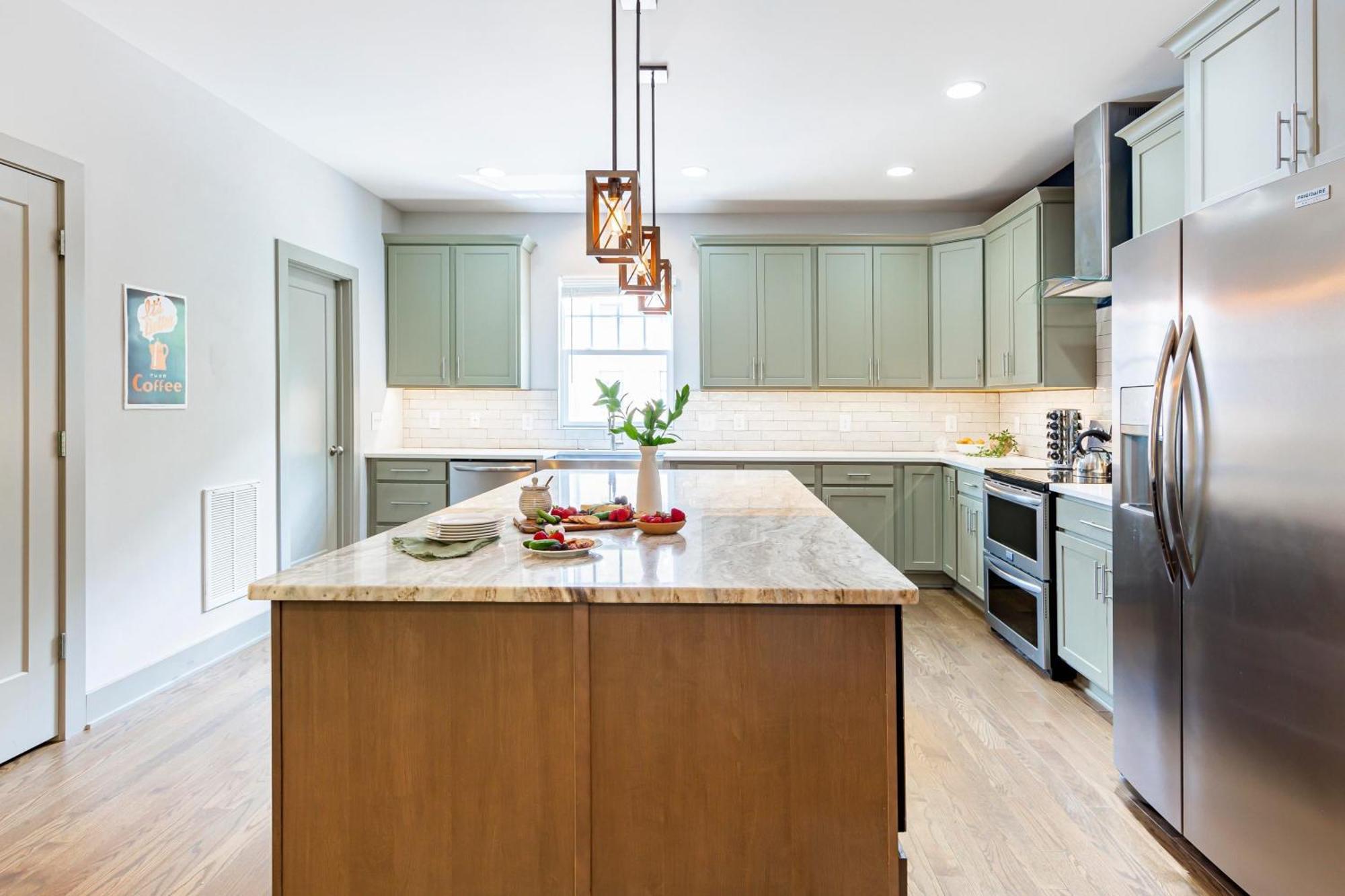 Waverly By Avantstay Nashville-Inspired Townhome W Luxury Kitchen Pool Table Esterno foto