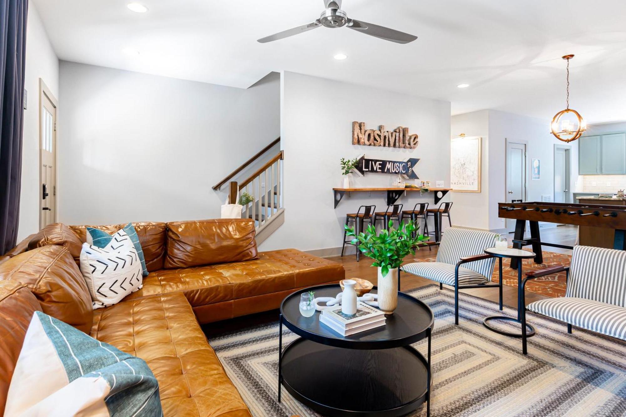 Waverly By Avantstay Nashville-Inspired Townhome W Luxury Kitchen Pool Table Esterno foto